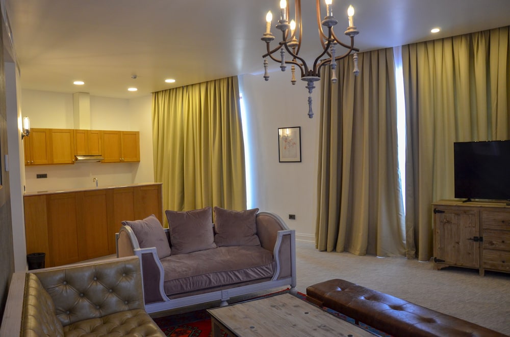 Shirvanshah Hotel 51/70