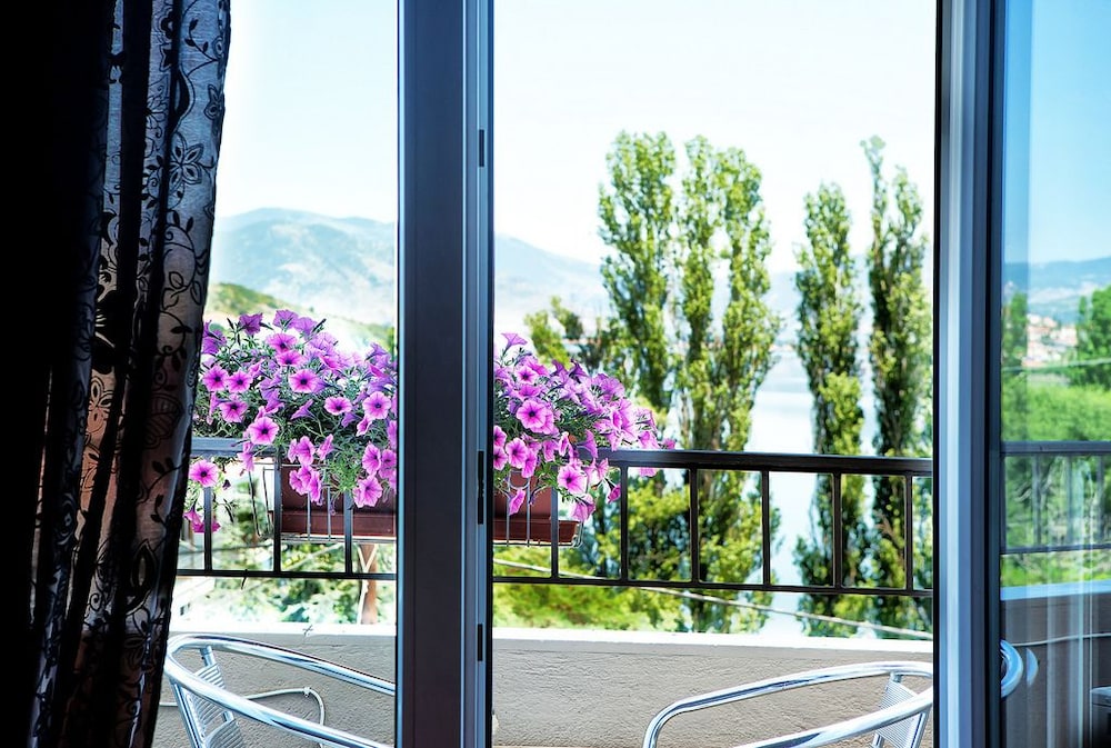 Hotel Anastassiou 20/42