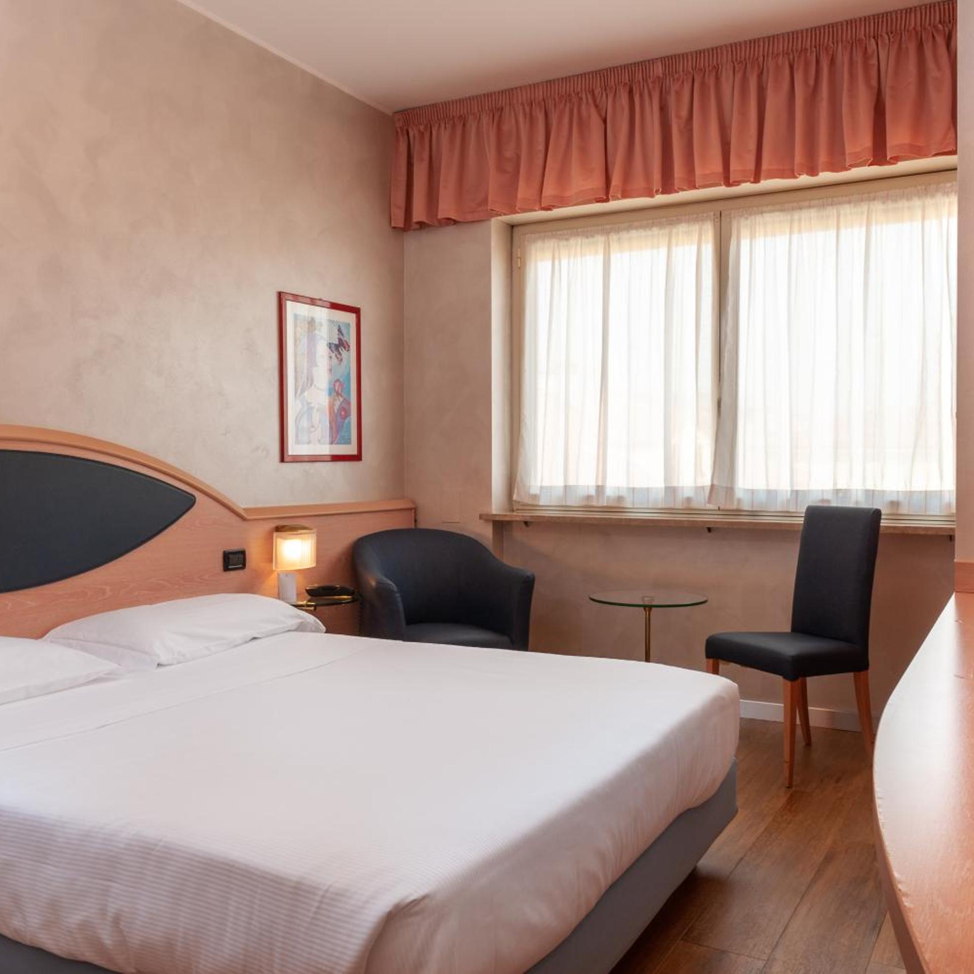 Room, Double Bed