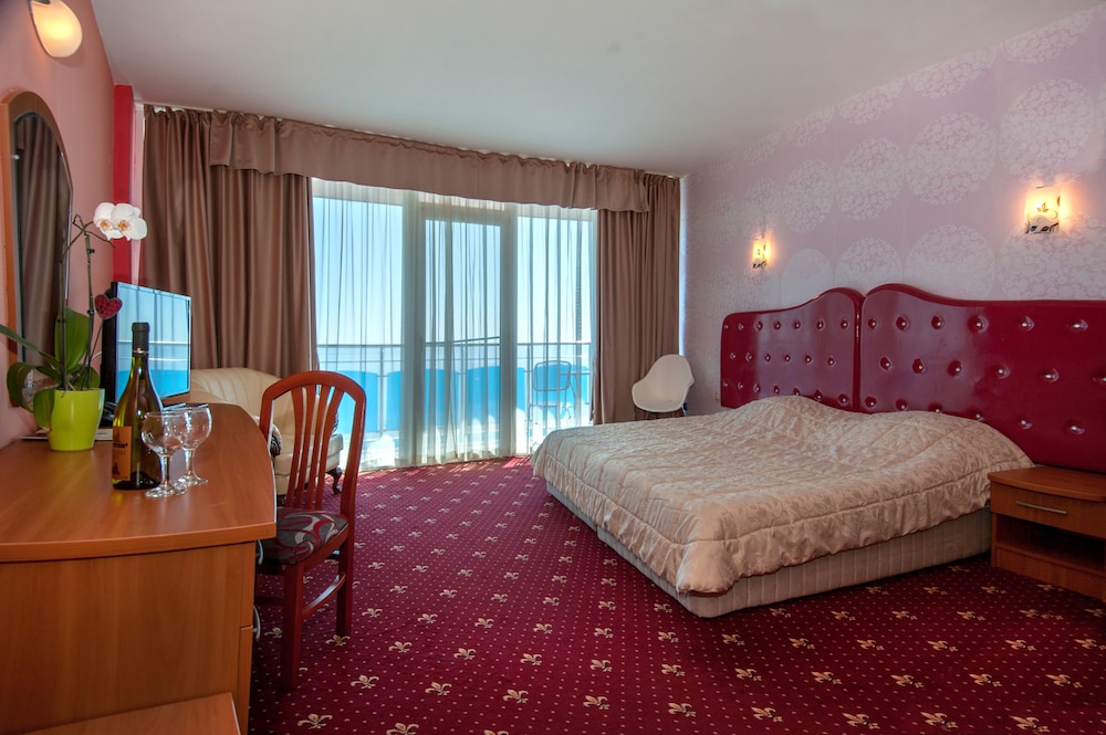 Sirius Beach Hotel 11/48