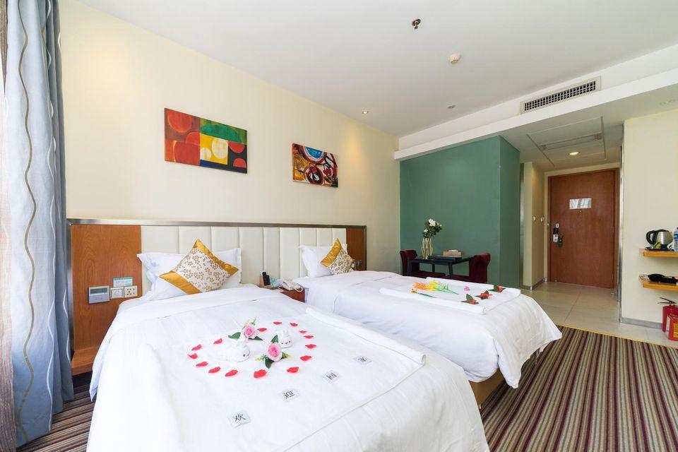 Elegant, Twin Beds