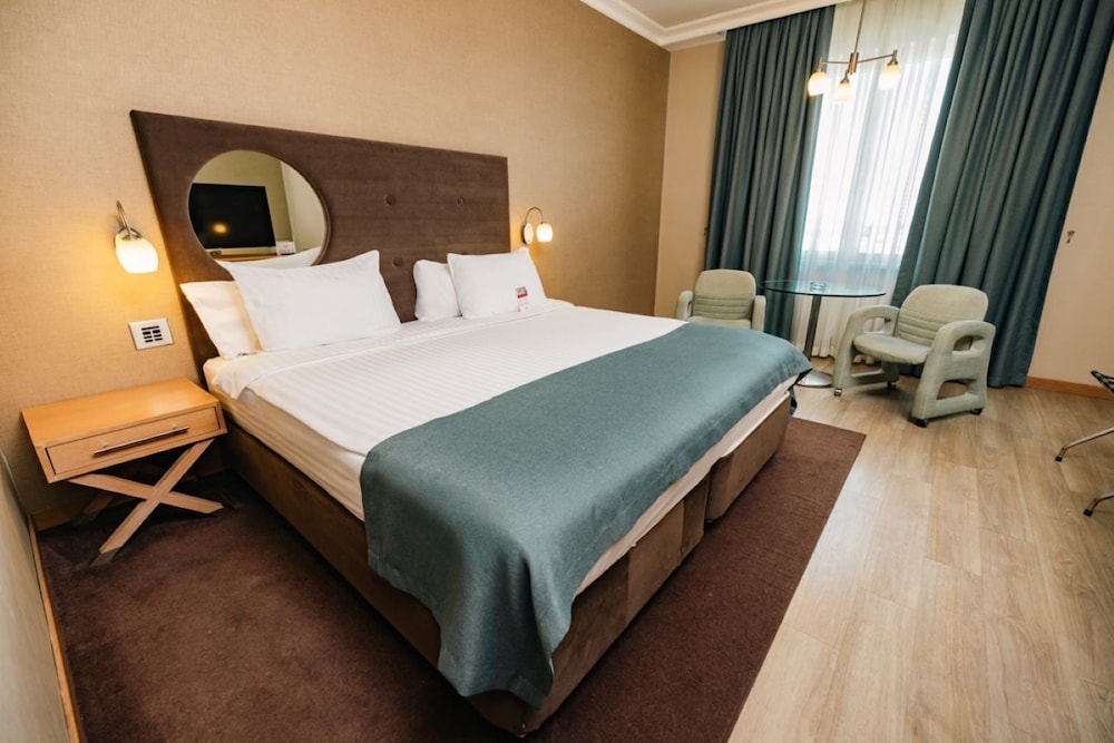 Wow Airport Hotel 20/50