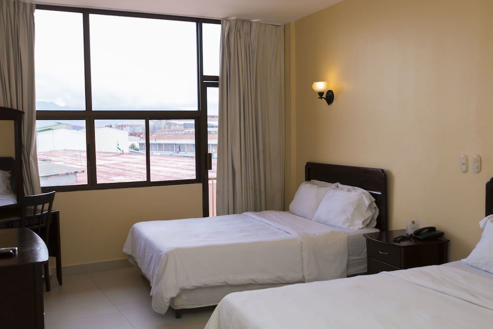 Hotel Novo 5/31
