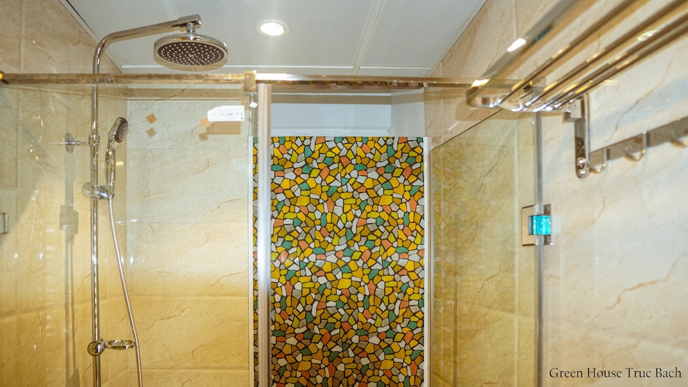 Green House Service Apartment 46/46