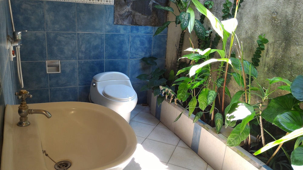 Amarta Beach Cottages 37/38