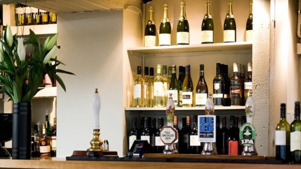 The White Hart Inn 38/55
