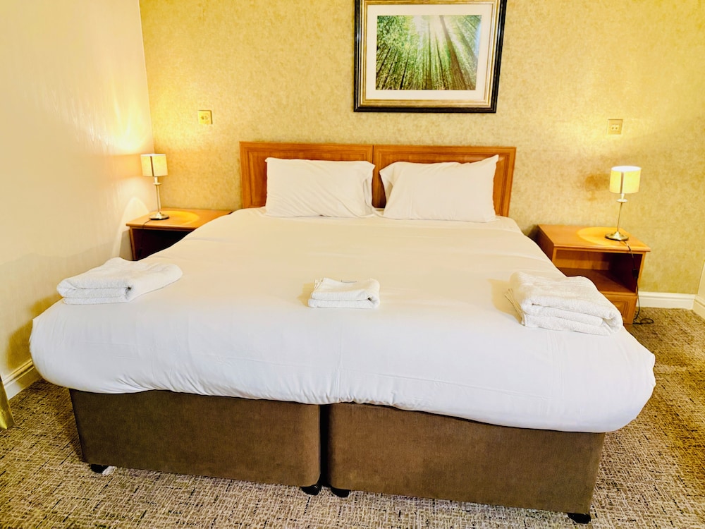 Deluxe Double Room, Wrexham Llyndir Hotel By Belvilla 2/10