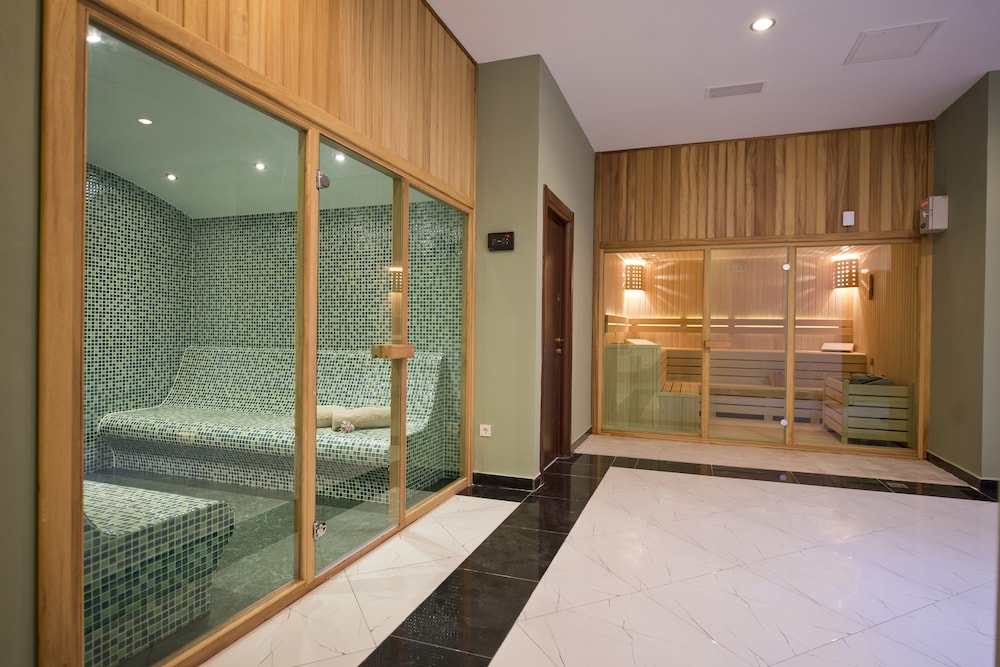 Prime Boutique Hotel 33/65