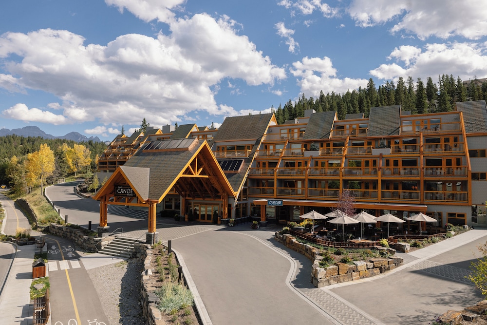 Hotel Canoe & Suites 53/59