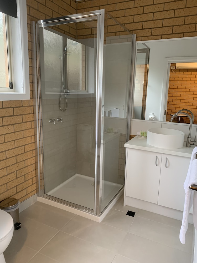 Port Campbell Parkview Motel Apartments 25/64
