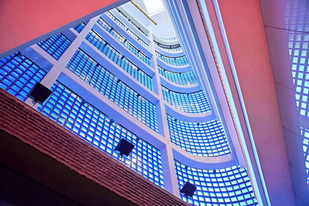 Lindner Hotel Cologne Am Dom, part of JdV by Hyatt 1/58