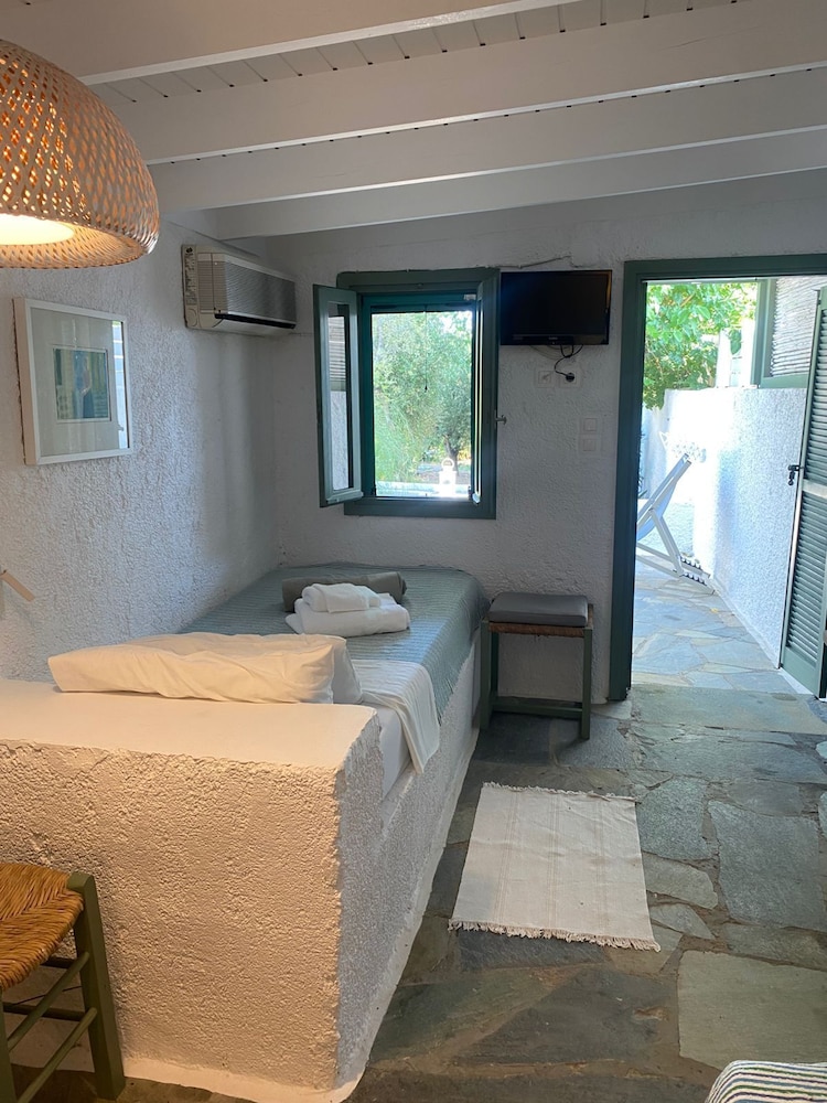 Nereides Villas 15/45