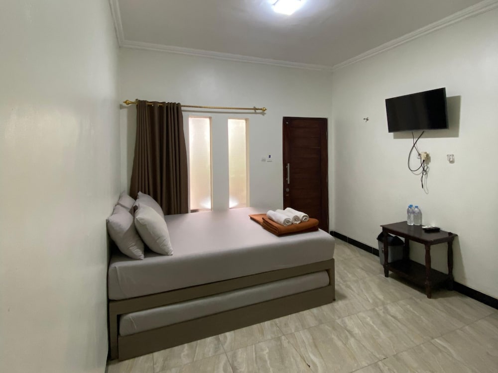 Satya Graha Hotel 18/79