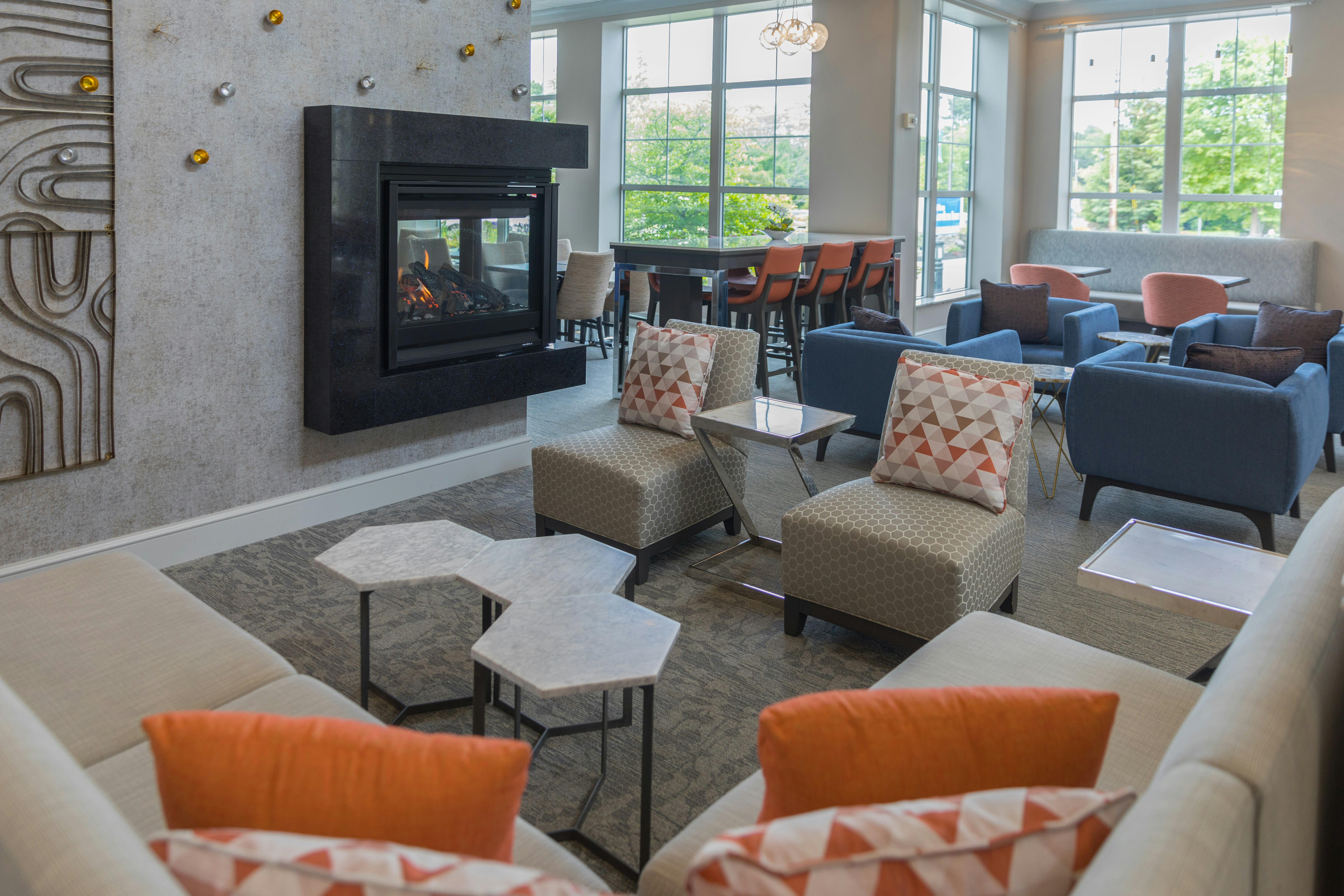 Hilton Garden Inn Freeport Downtown Me 33/62