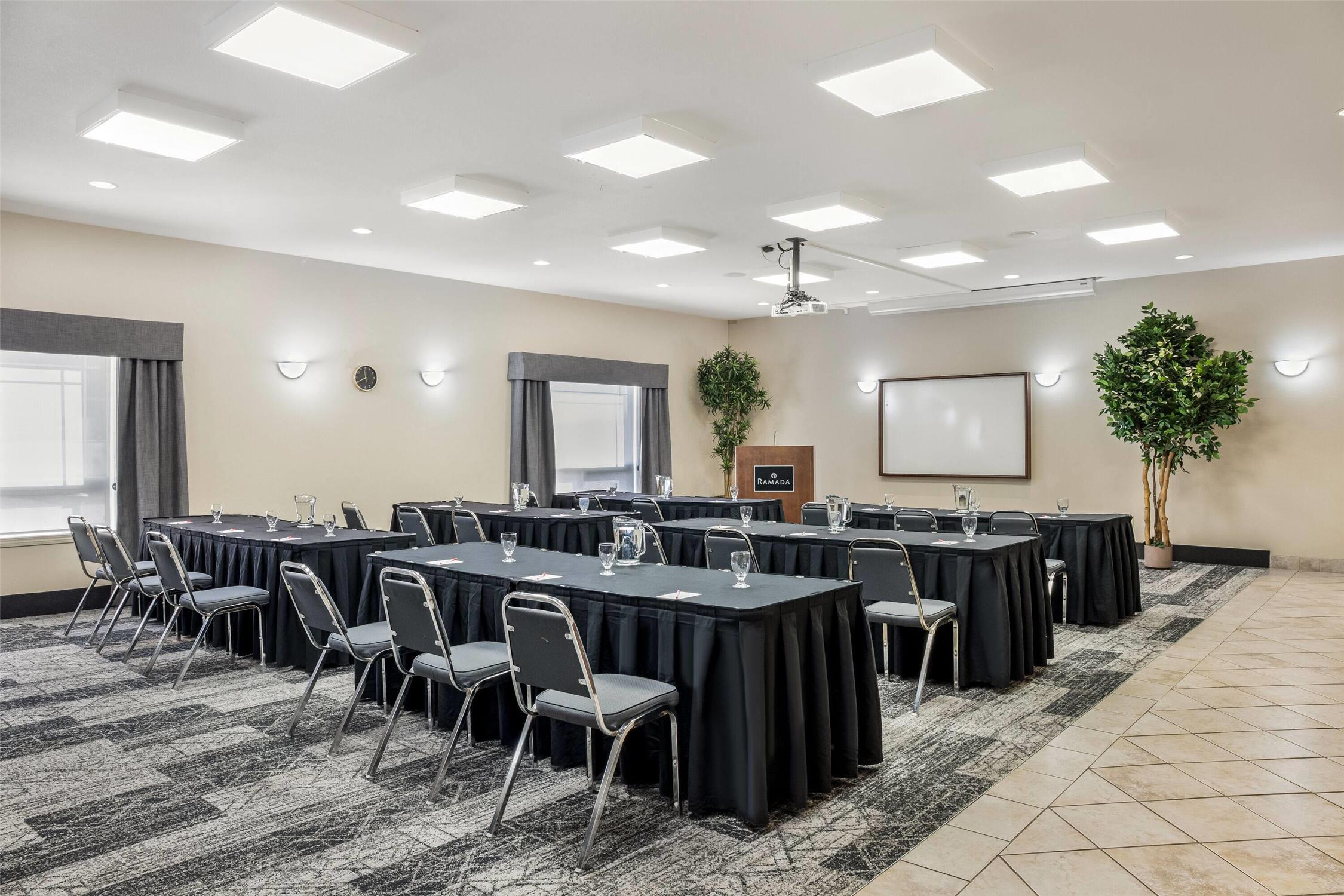 Ramada Lac La Biche 47/56