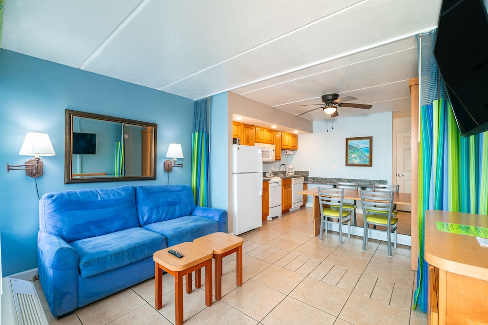 Fantasy Island Resort 12/36