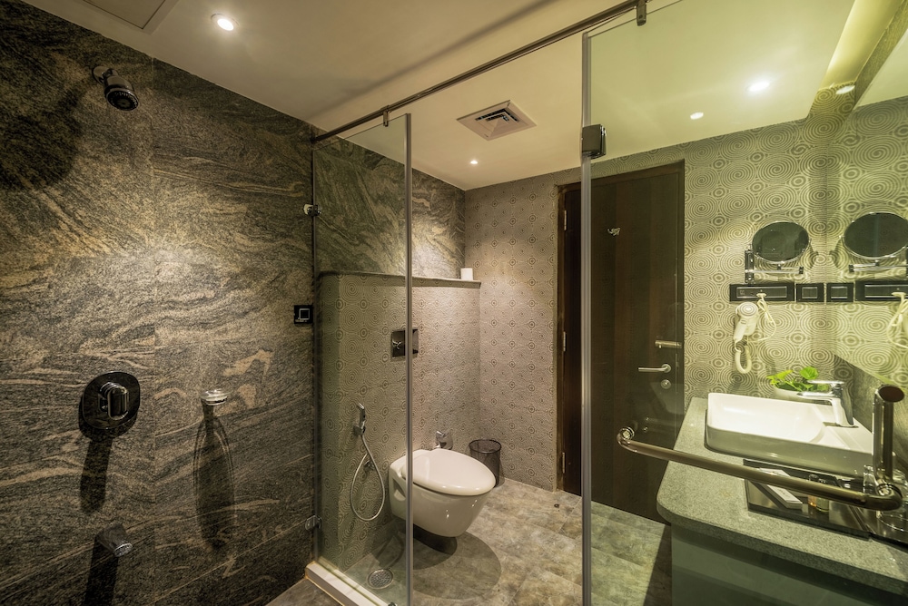 Olive Hotel Mg Road Dunsvirk Inn by Embassy Group 35/38