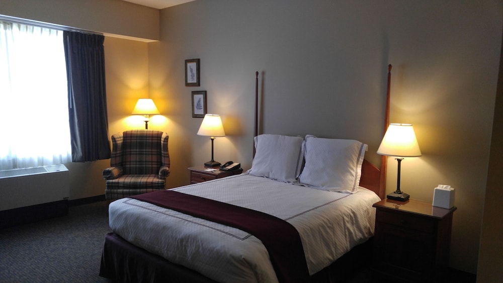 Warren Conference Center and Inn 10/59