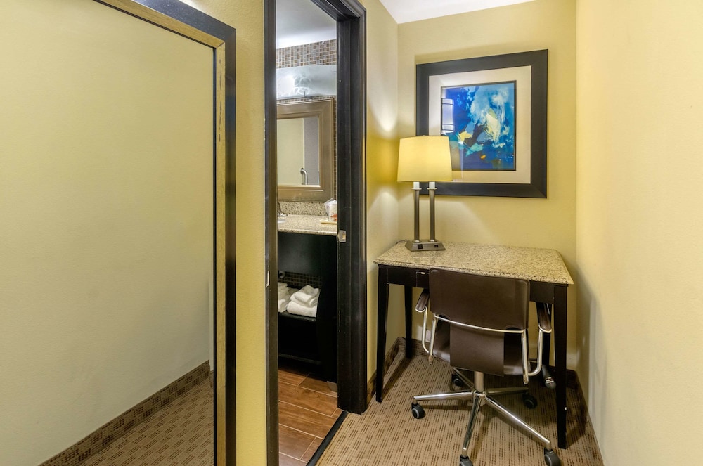 Quality Inn Covington Downtown 29/33