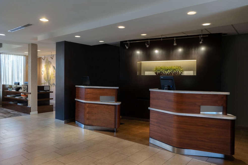 Sonesta Select Chattanooga Hamilton Place 6/34