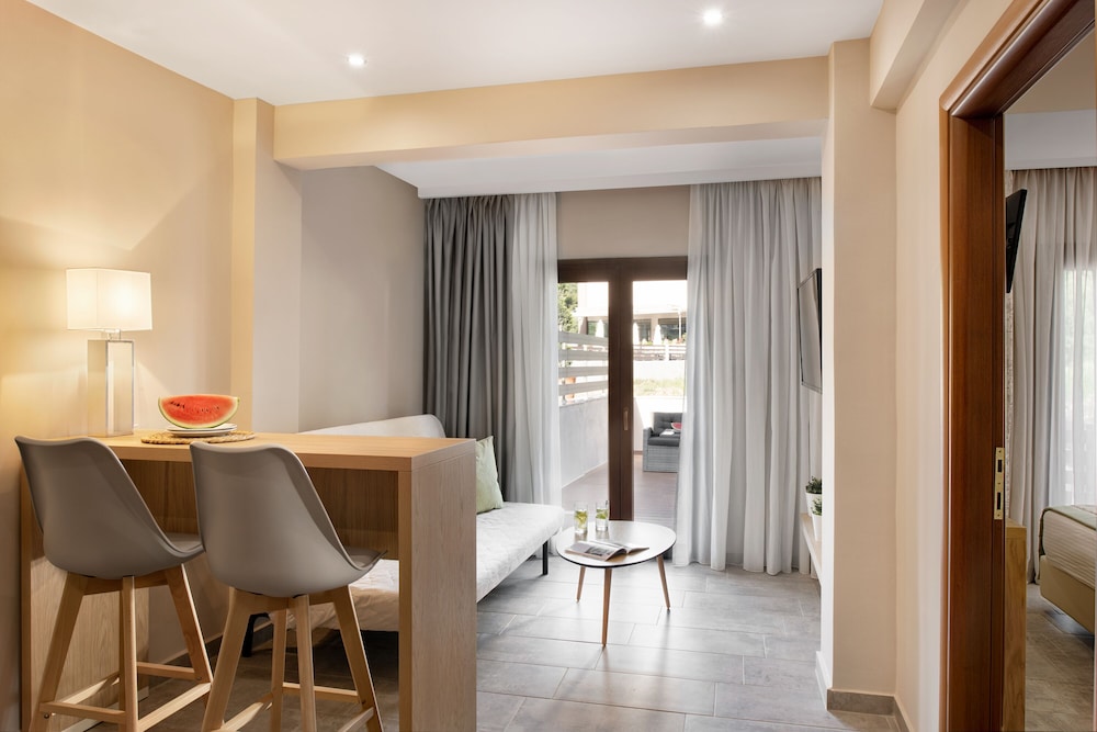 Simeon Hotel 38/49