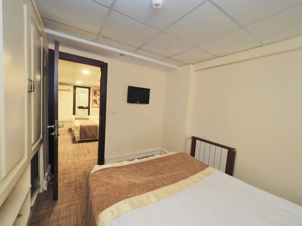 Elysion Hotel 20/48