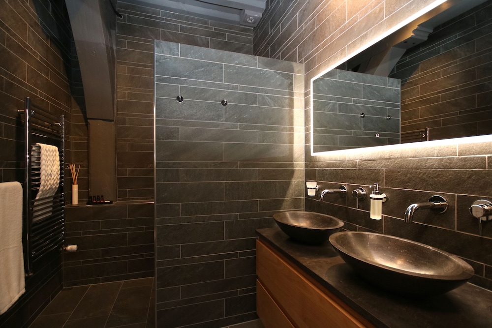 Steenhof Suites 48/50