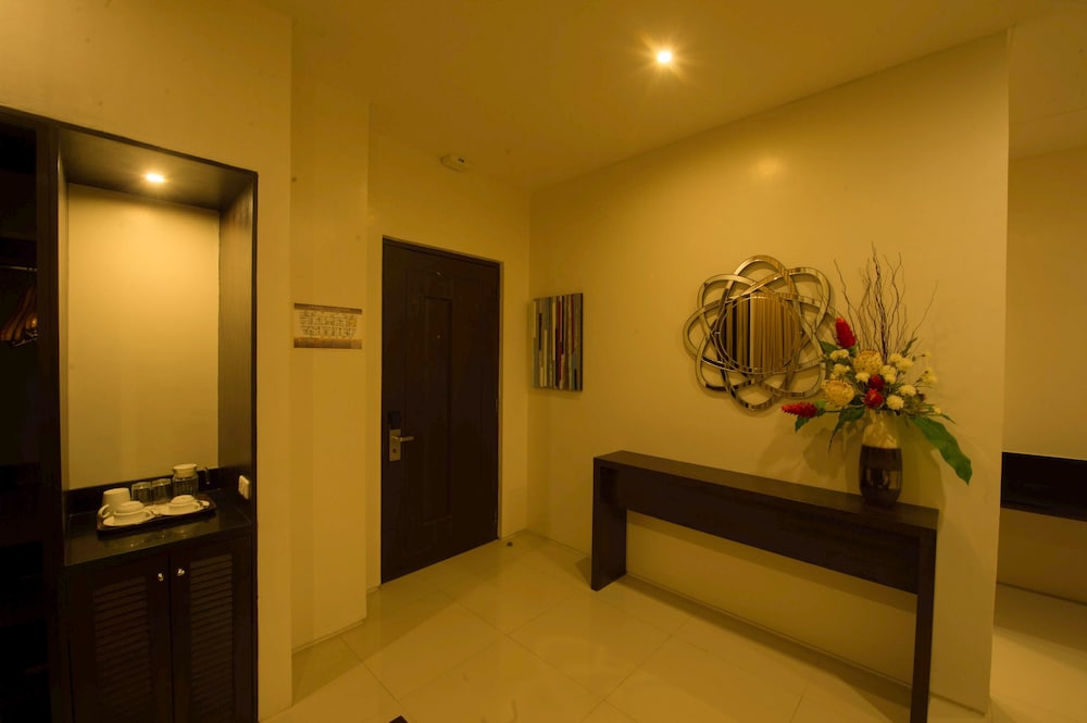 Infinity Suites 7/45
