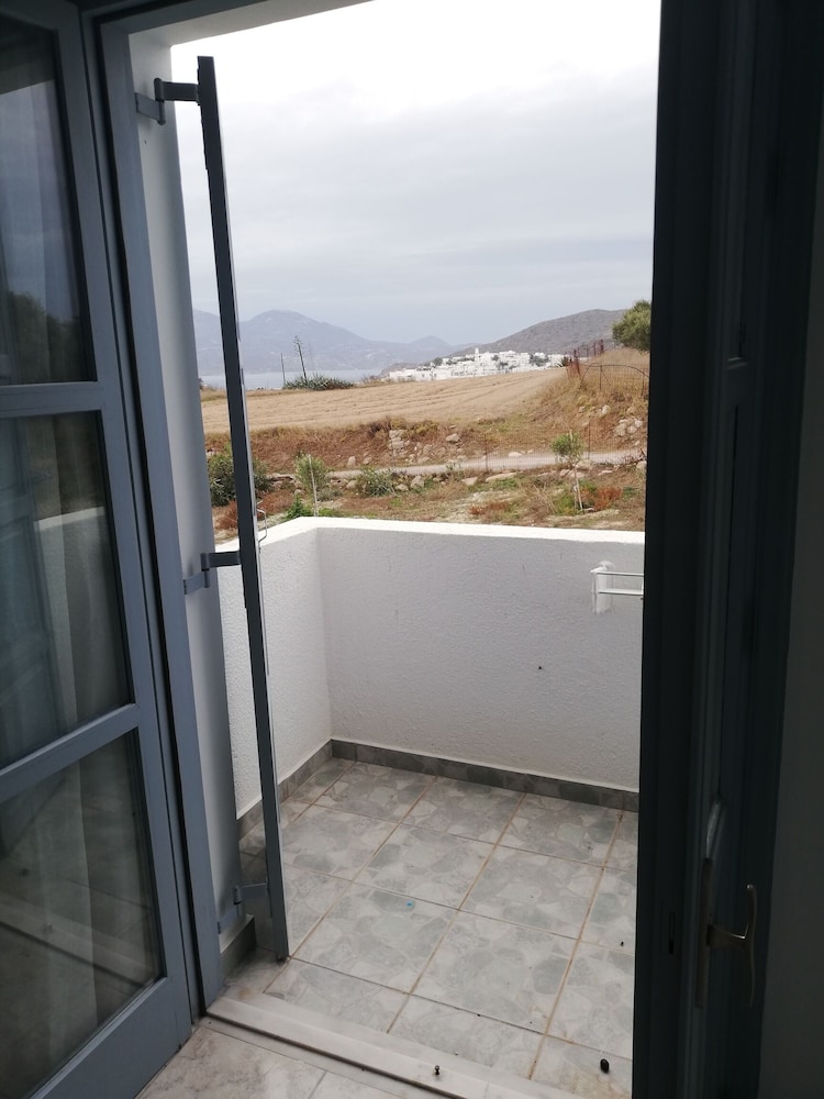 Elea Milos (ex Antonis Rooms) 14/45