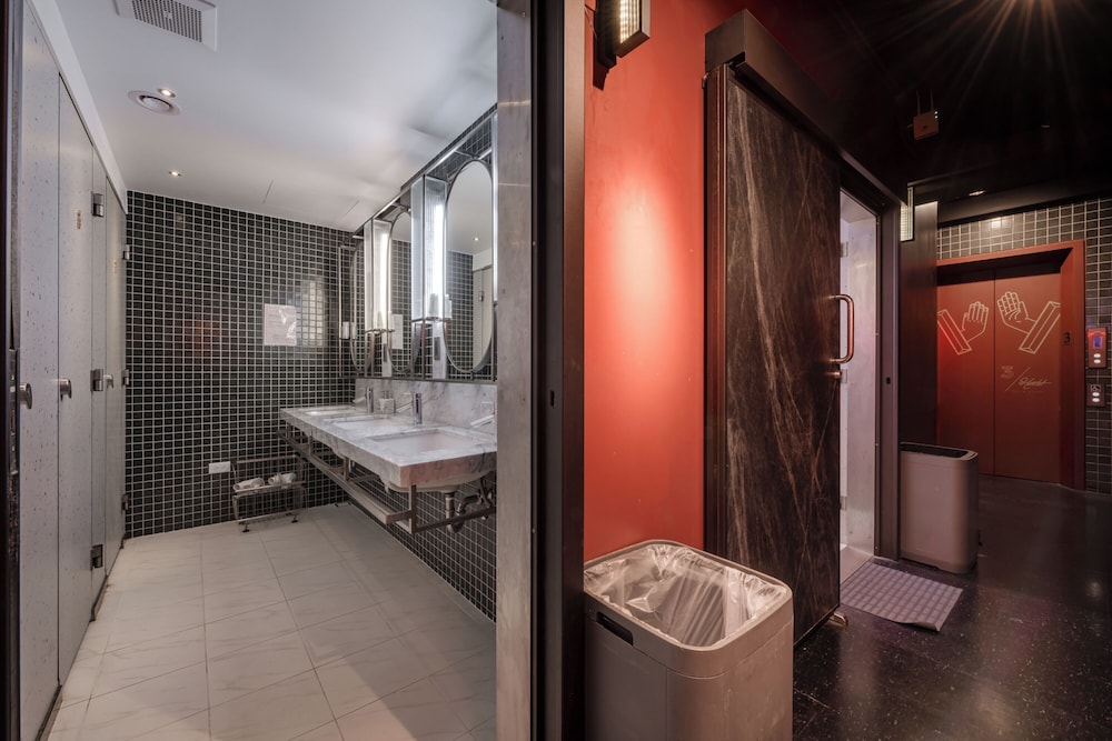 سكن مشترك مختلط بستة أسرّة بحمام مشترك، Getcha Hostel & Bistro 4/5