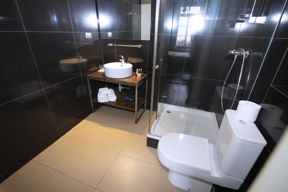 New Voga Hotel Boutique 36/37