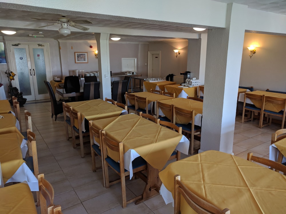 OYO Mayfair Hotel Isle of Wight 42/60