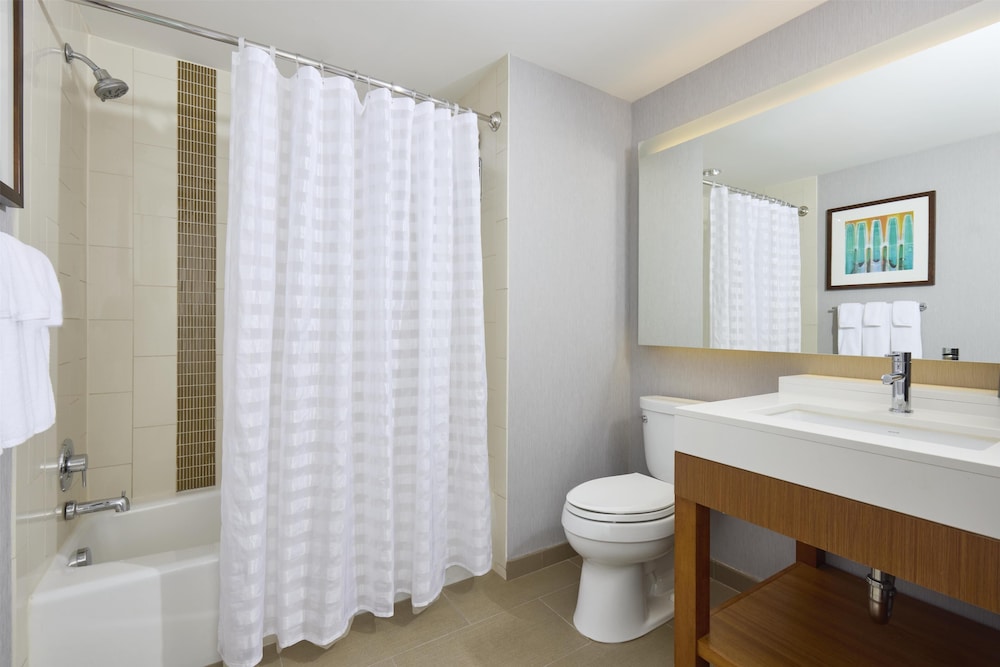 Hyatt Place New York/Yonkers 65/66