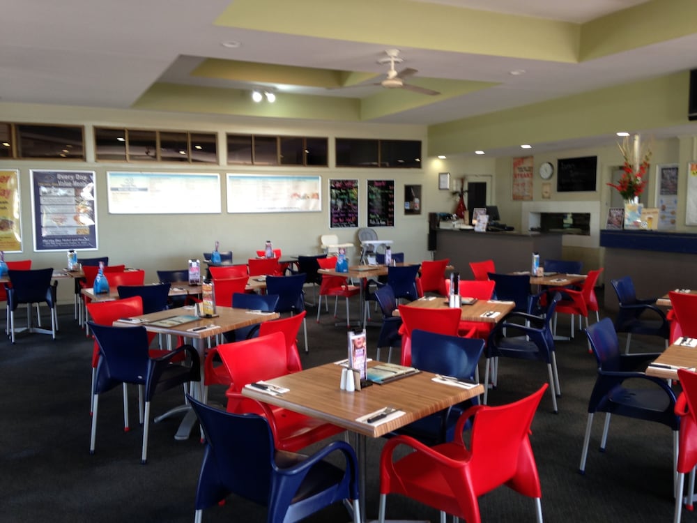 Hervey Bay Hotel and Resort 15/27