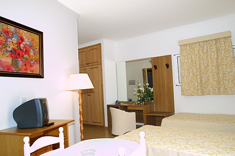 RESIDENCIAL QUEIMADA DE BAIXO 7/17