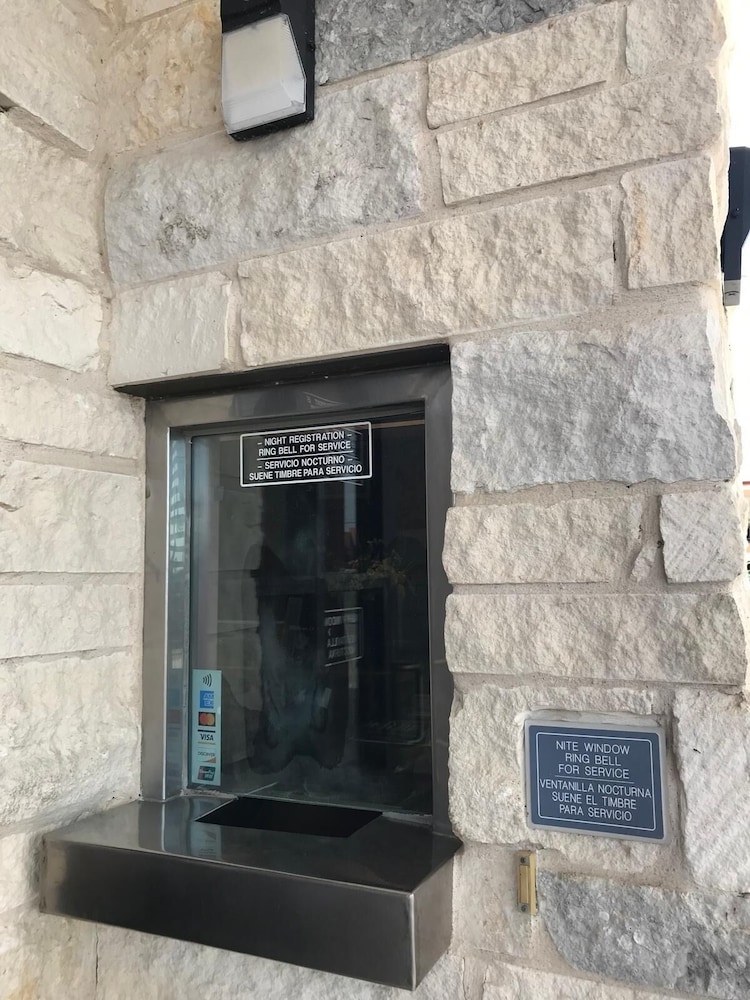 Texas Inn and Suites at La Joya 5/46