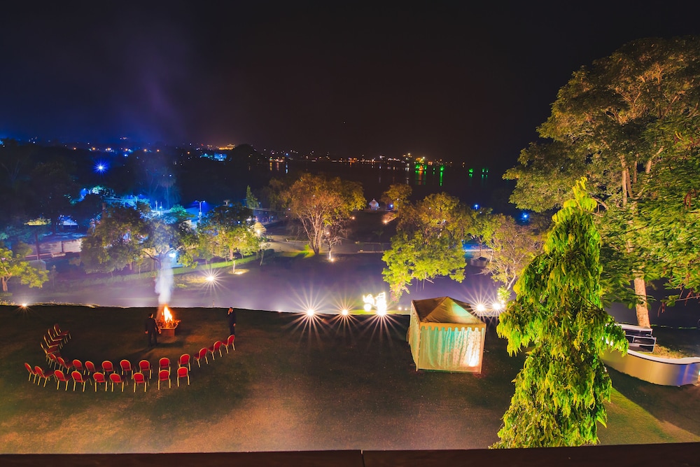 Lalit Laxmi Vilas Palace 47/50