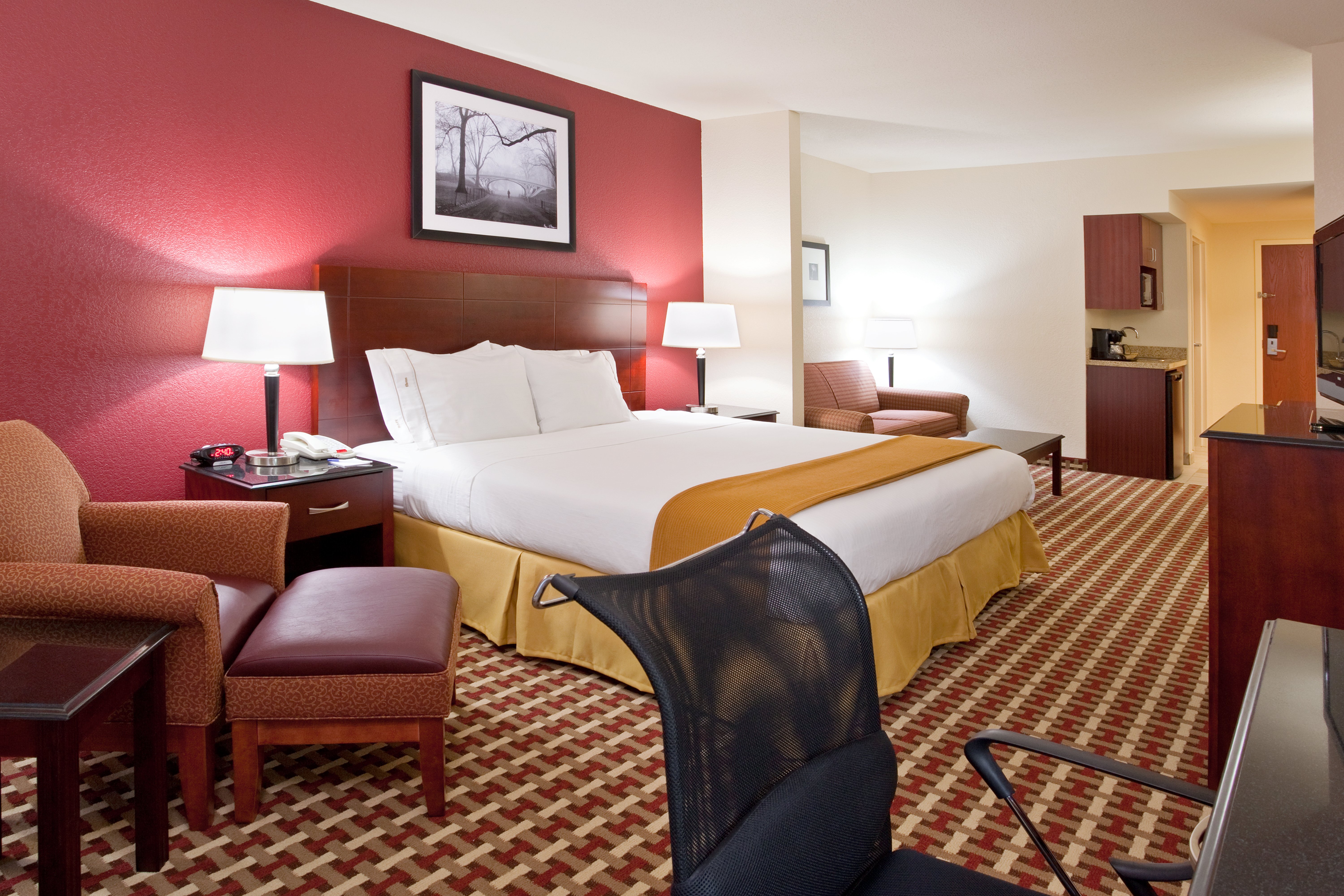 Holiday Inn Express Hotel Suites Columbus Univ Area Osu 24/62
