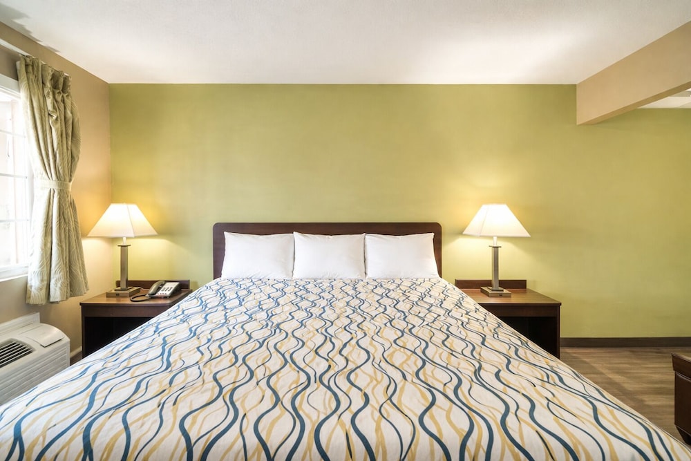 Deluxe Inn & Suites By OYO Miami OK 21/51