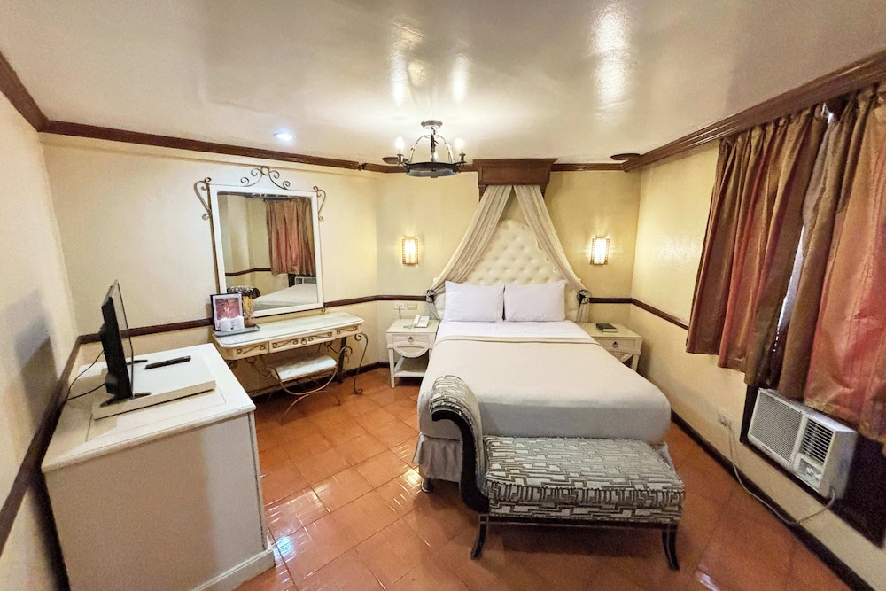 Camelot Hotel Quezon City powered by Cocotel 26/75