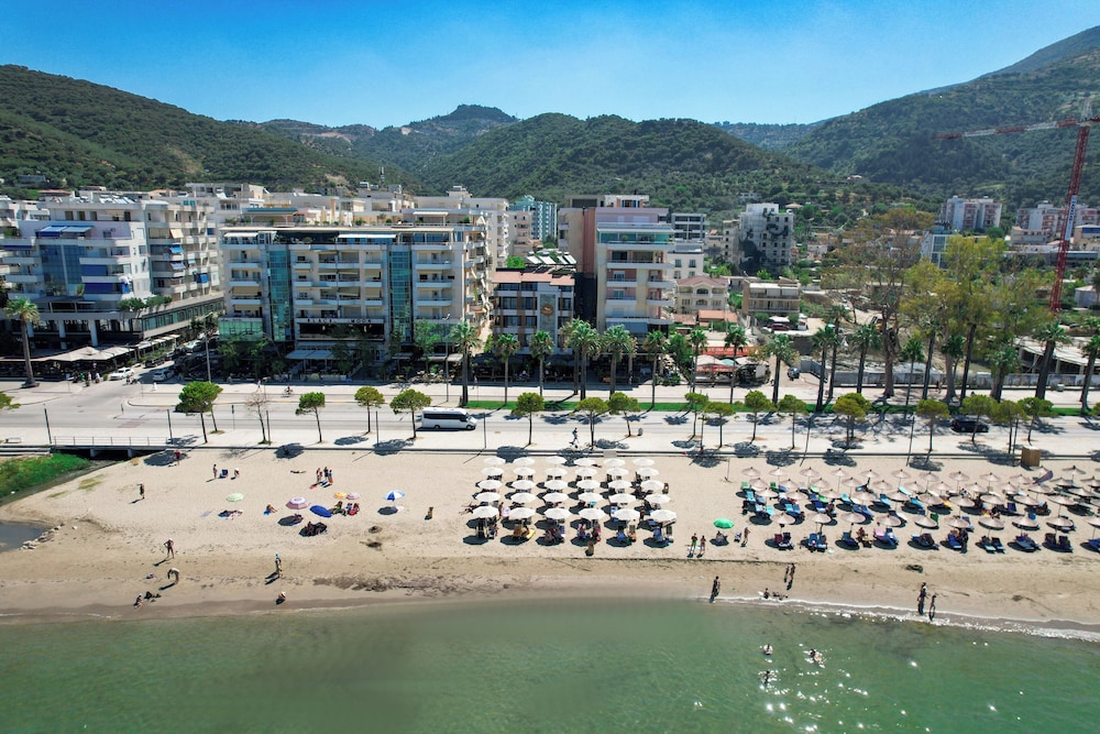 Miramare Boutique Hotel 44/50