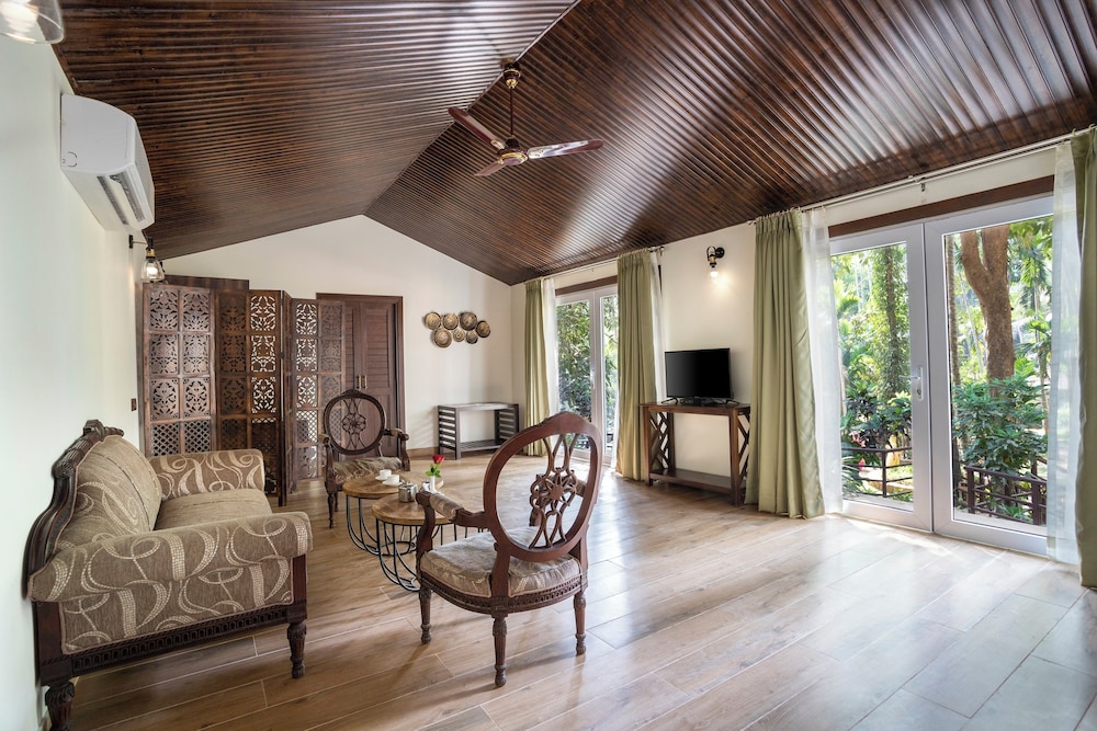 Stone Wood Nature Resort 14/43