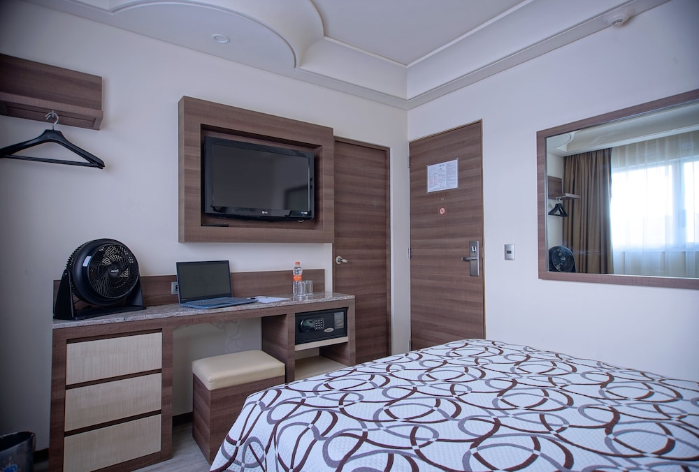 Econo Express Hotel 6/37