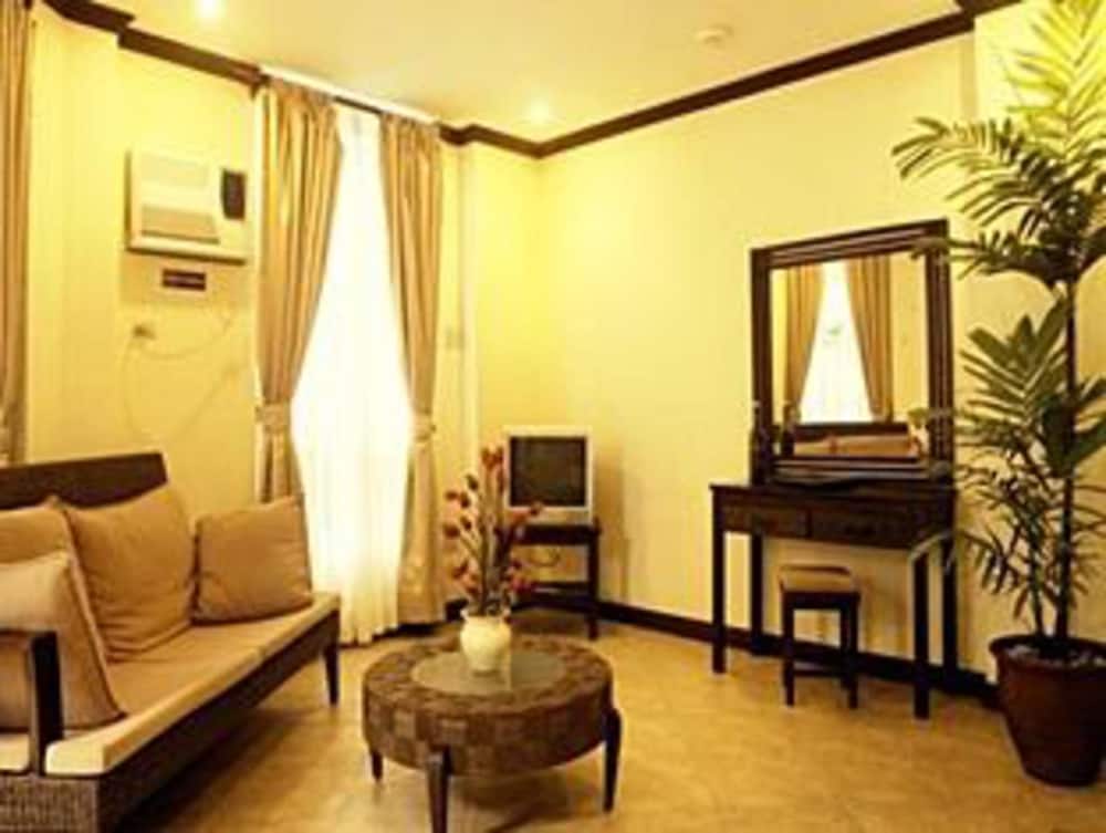 Sheridan Villas Boracay 14/25