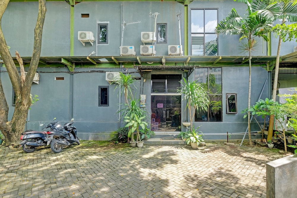 Hotel O Semarang near Bandara Ahmad Yani formerly Rumah Ceria 36/40