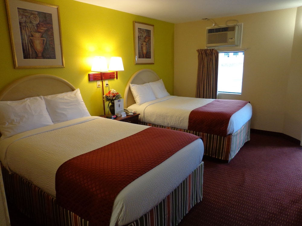 Economy Inn Express Warren 18/47