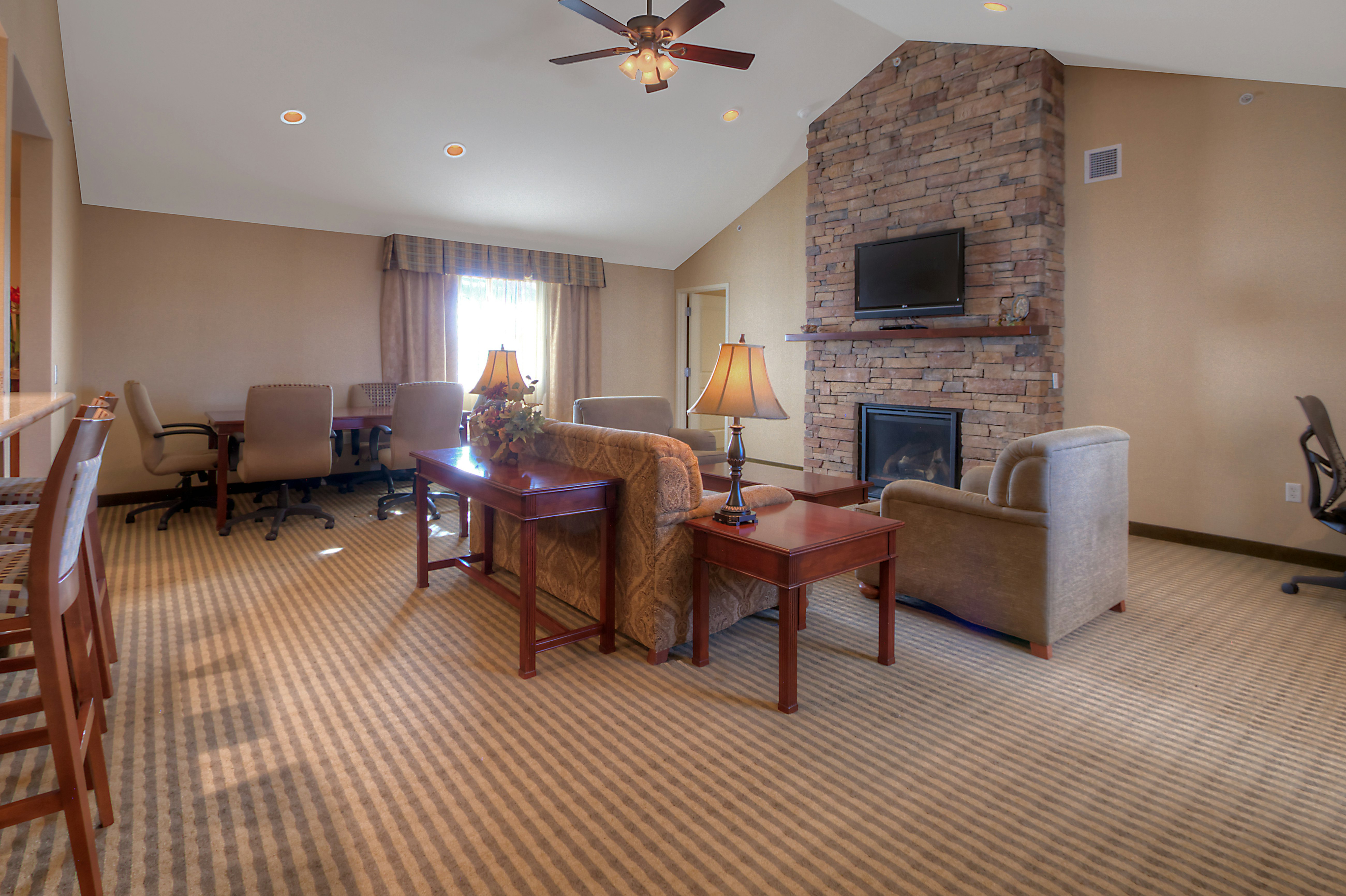 Hilton Garden Inn Great Falls 12/36