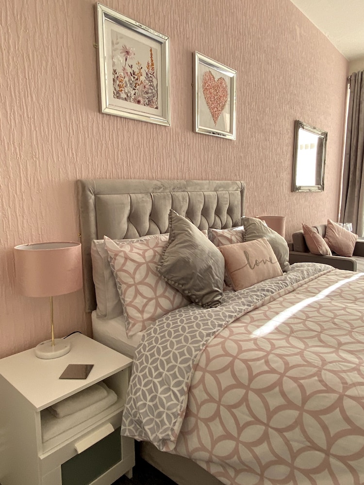 Brene Hotel 27/48