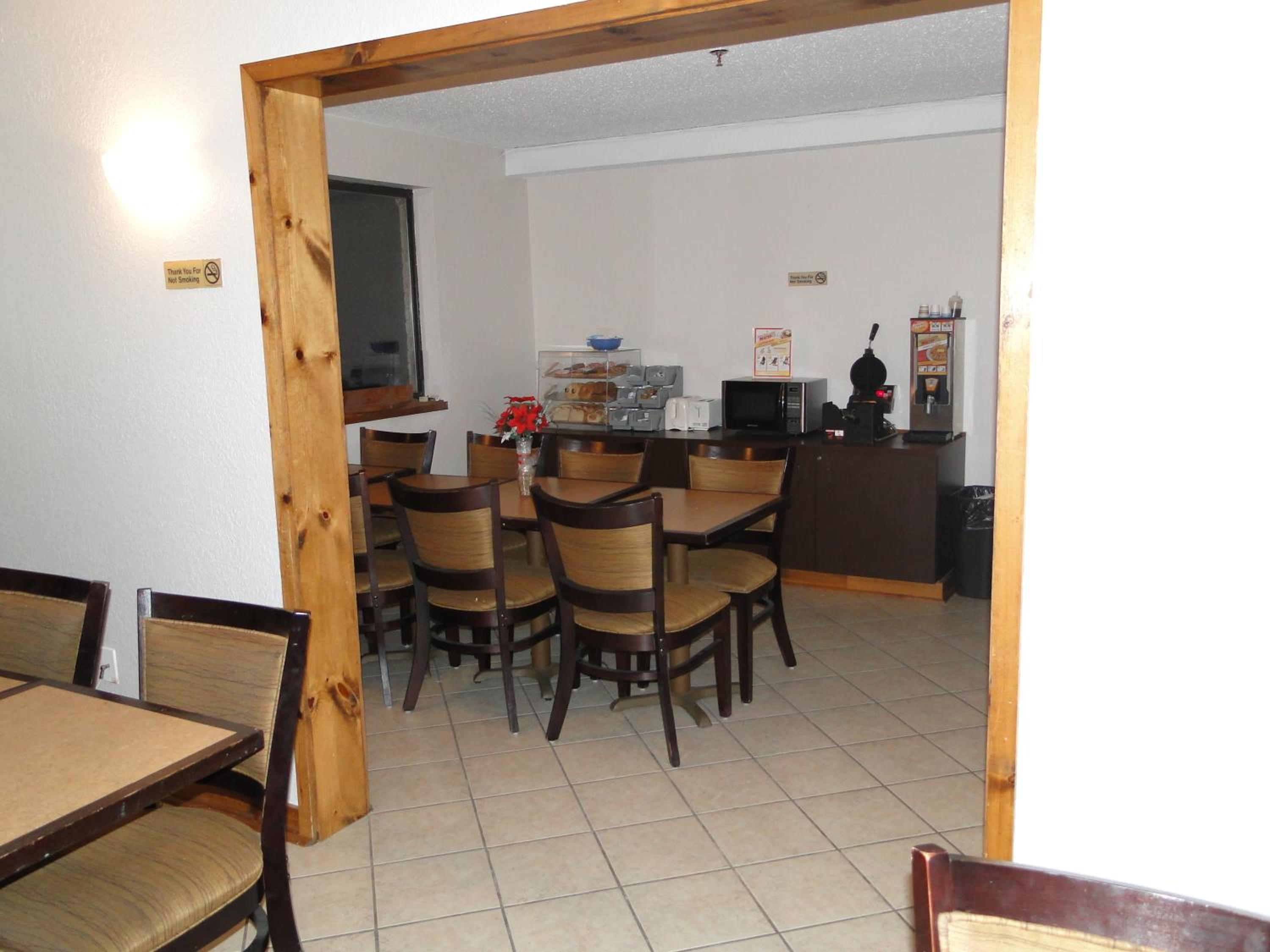 Oscoda Lakeside Hotel 35/50