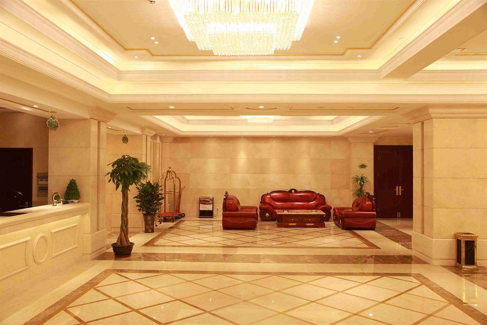 Vienna Hotel Pudong Airport Chenyang Rd 12/17